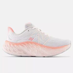 New Balance Fresh Foam More V4 in Quartz Grey / Pink sz 5.5 W